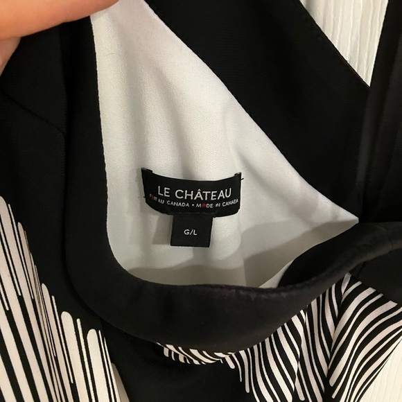 Le chateau dress - Picture 3 of 3